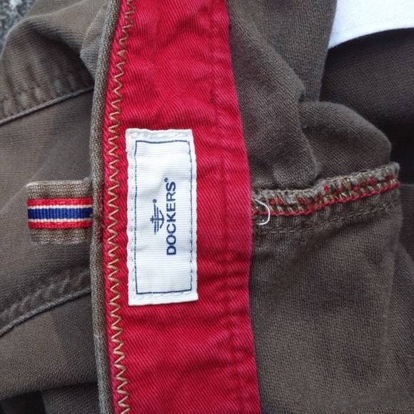 DOCKERS Brown Flat Relaxed Casual Great Detailing - Picture 3 of 4